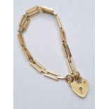 Vintage 9ct 2 Coloured Gold Gate Bracelet with Padlock Clasp 16.6g 19cms