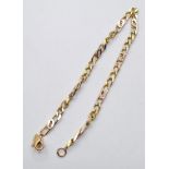 9ct gold slim curb chain having three different coloured gold links. 4.7grams approx, 18.5cm approx