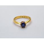 22CT Y/G SAPPHIRE SET RING 3.5, SIZE L