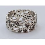 SILVER FLOWER BAND RING, SIZE P