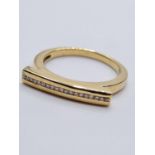 9CT Y/G FANCY DIAMOND BAR RING 3.5G, SIZE P