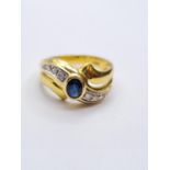 18CT Y/G DIA AND SAPPHIRE FANCY RING 3.9G, SIZE N