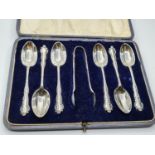 Vintage silver set of 6 teaspoons and sugar tongs. Presented in the original satin & velvet lined