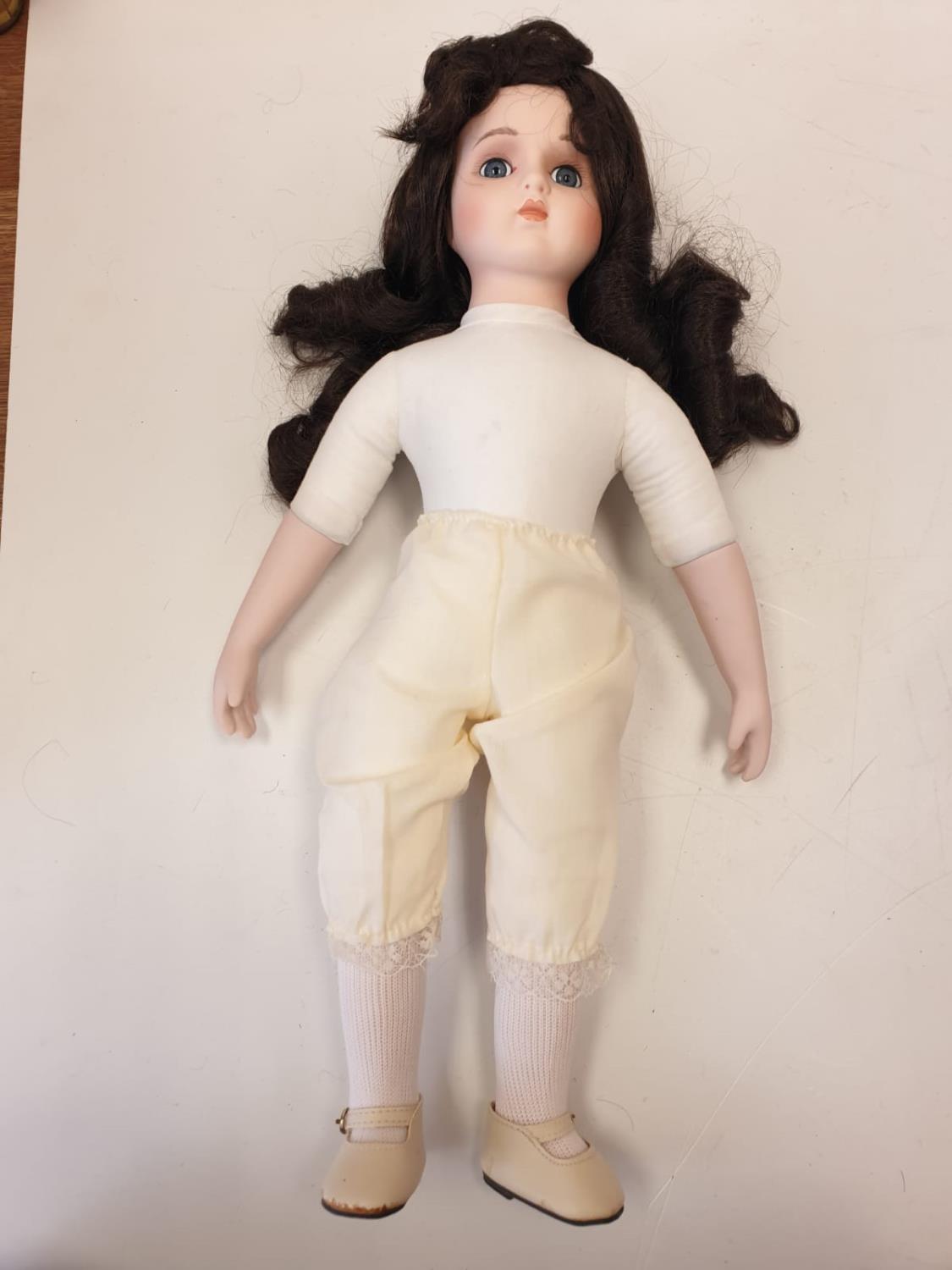 A Large Quantity of Small Vintage Dolls Inc: Porcelain, Plastic, Etc. - Image 2 of 6