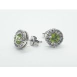 9CT W/G DIAMOND AND PERIDOT STUD CLUSTER EARRINGS, WEIGHT 2.6G