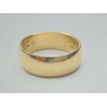 22ct gold ring / band clear hallmark for London, 22ct. 9.5grams approx