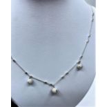 3 pearls on a Silver NECKLACE. 7.9g 58cm
