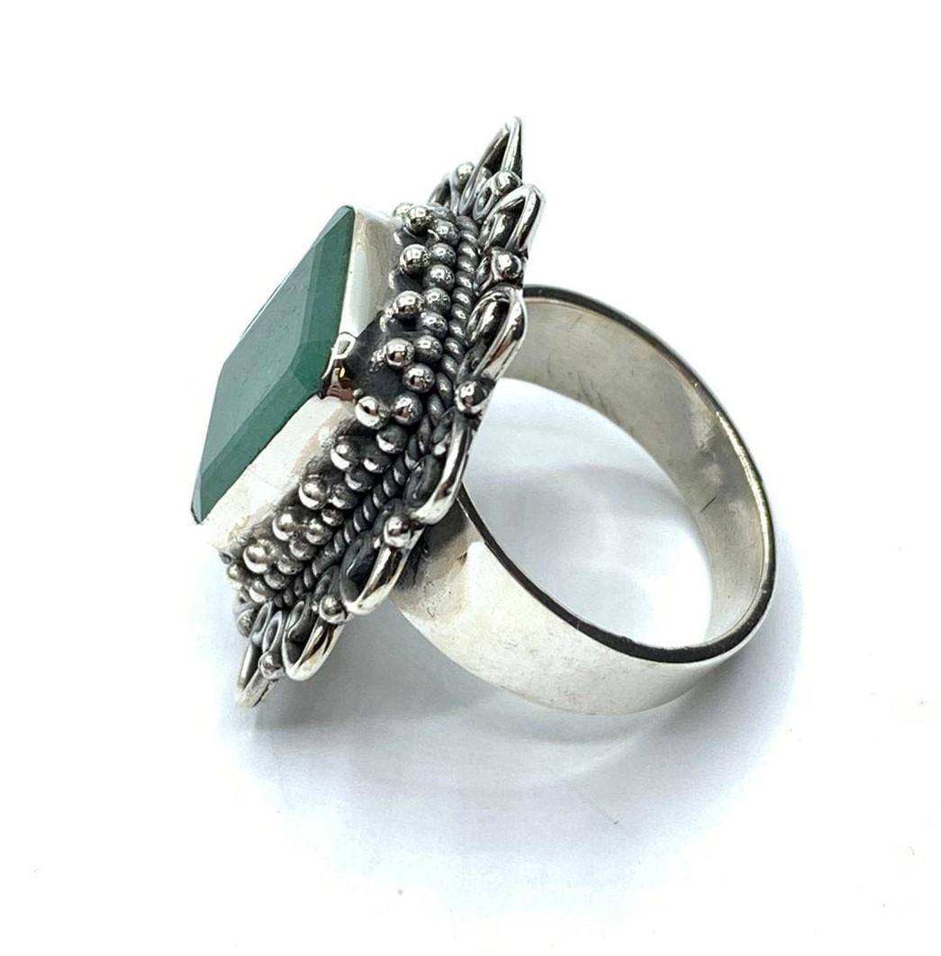 An emerald ring in sterling silver Vintage style, size U - Image 2 of 3
