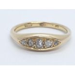 18CT Y/G DIAMOND 5 STONE RING, 0.15CT DIAMOND AND WEIGHT 4.5G SIZE P