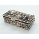 Ornate silver PILLBOX. 16.1g 4.5 x 2.2 cm