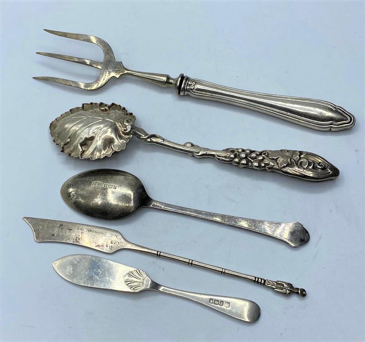 5 pieces of silver cutlery, weight 101g - Image 2 of 2