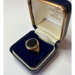 Gents 9ct Gold and Onyx signet Ring. Black Onyx. Size R/ R 1/2, 4.1 grams approx, Full Hallmark