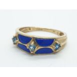 9ct gold enamel and topaz RING. 2.3g Size K