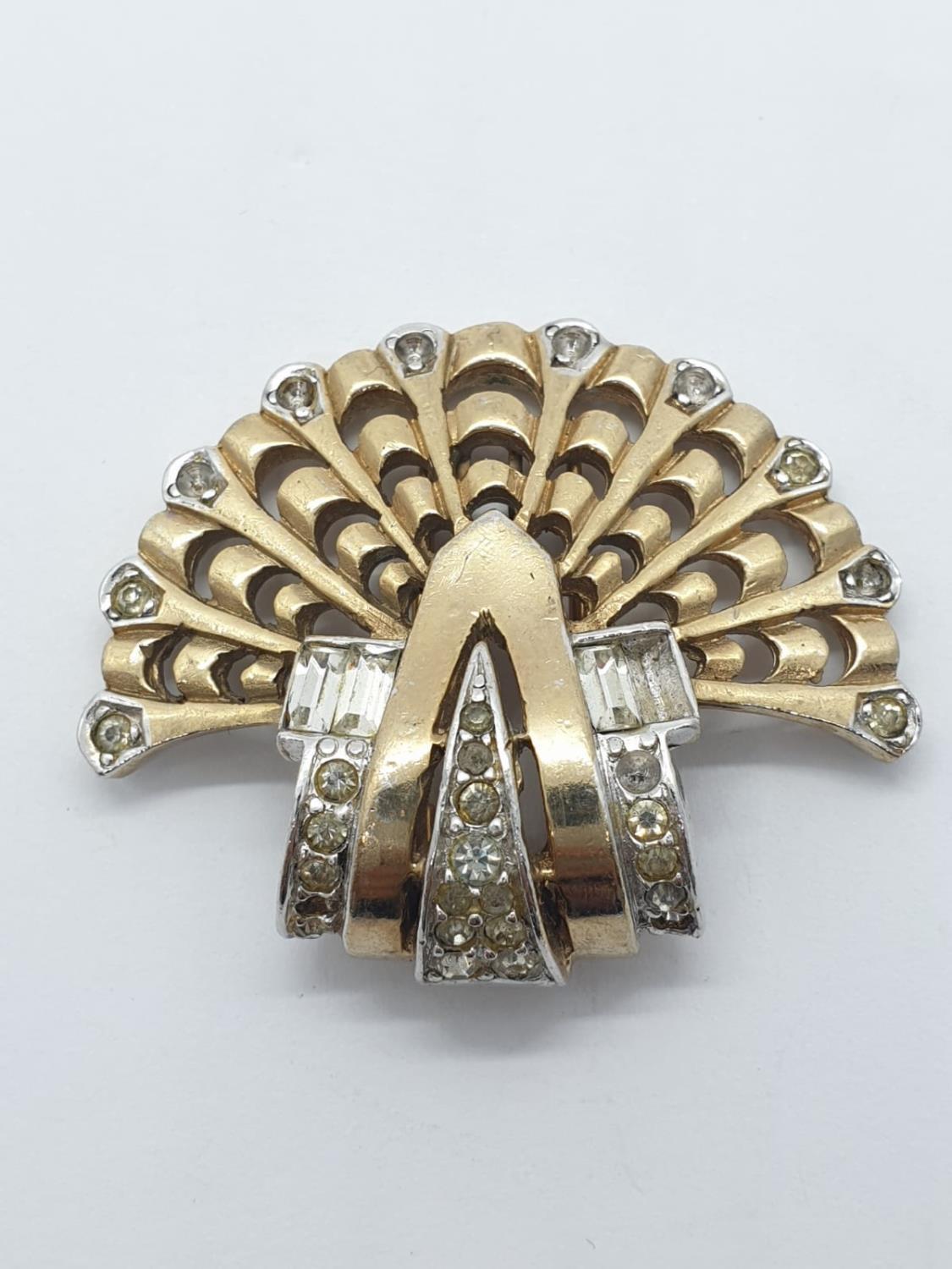 Vintage art deco style clip in yellow and white metal