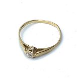 9ct gold RING. 1.1g Size P