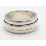 Gent heavy gauge 'Triple' silver ring having full UK hallmark, size V boxed