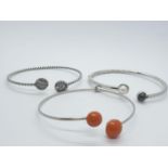 3 silver bangles, weight 14g