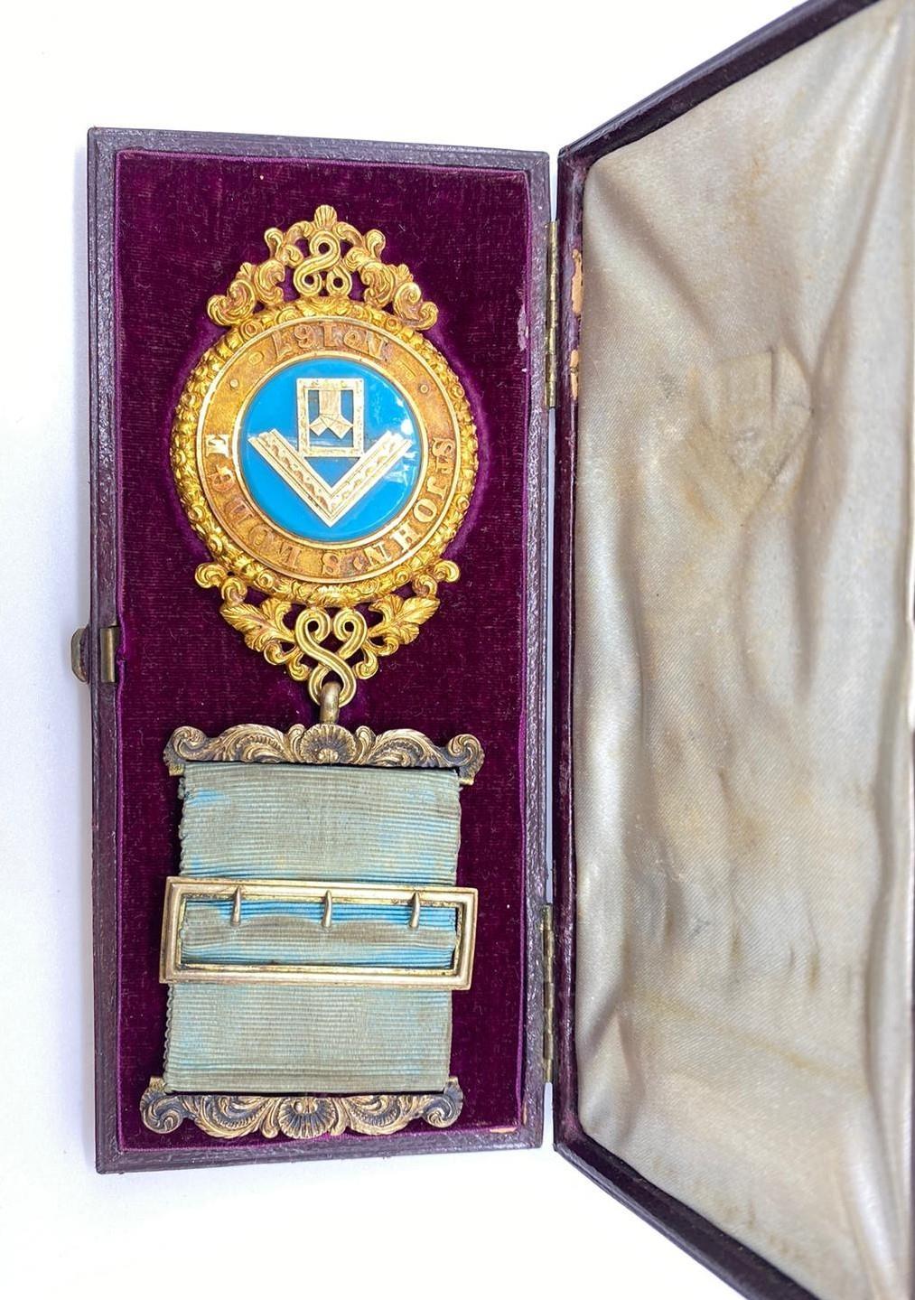 18ct gold Masonic jewel dated 1865 from the St's John lodge Hampstead number 167, weight 62.3g total - Image 3 of 8