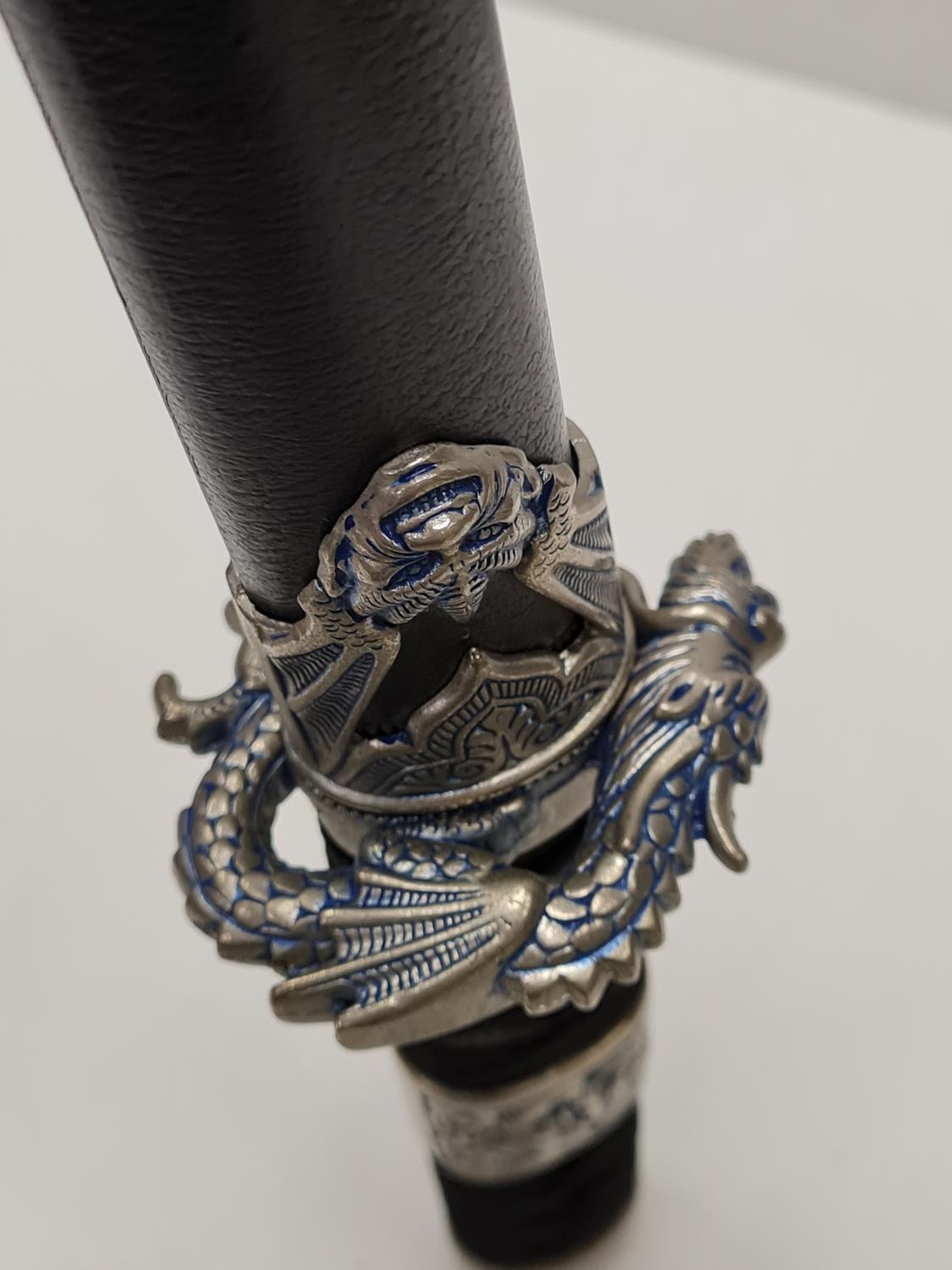 Japanese katana with dragon head decorated handle and scabbard. - Image 17 of 29