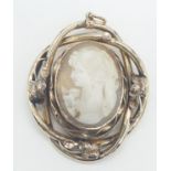 Vintage CAMEO pin back in yellow metal, weight 18.74g and size 5 x 4.5cm approx