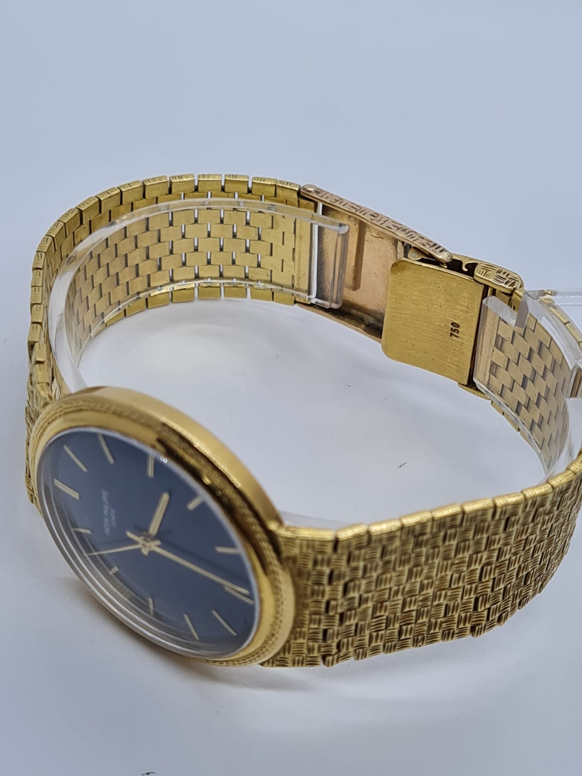 PATEK PHILIPPE GENEVE gent watch with blue face and 18k gold strap,36mm case 1970s model - Image 11 of 17