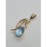 9CT YELLOW GOLD AQUAMARINE SET PENDANT