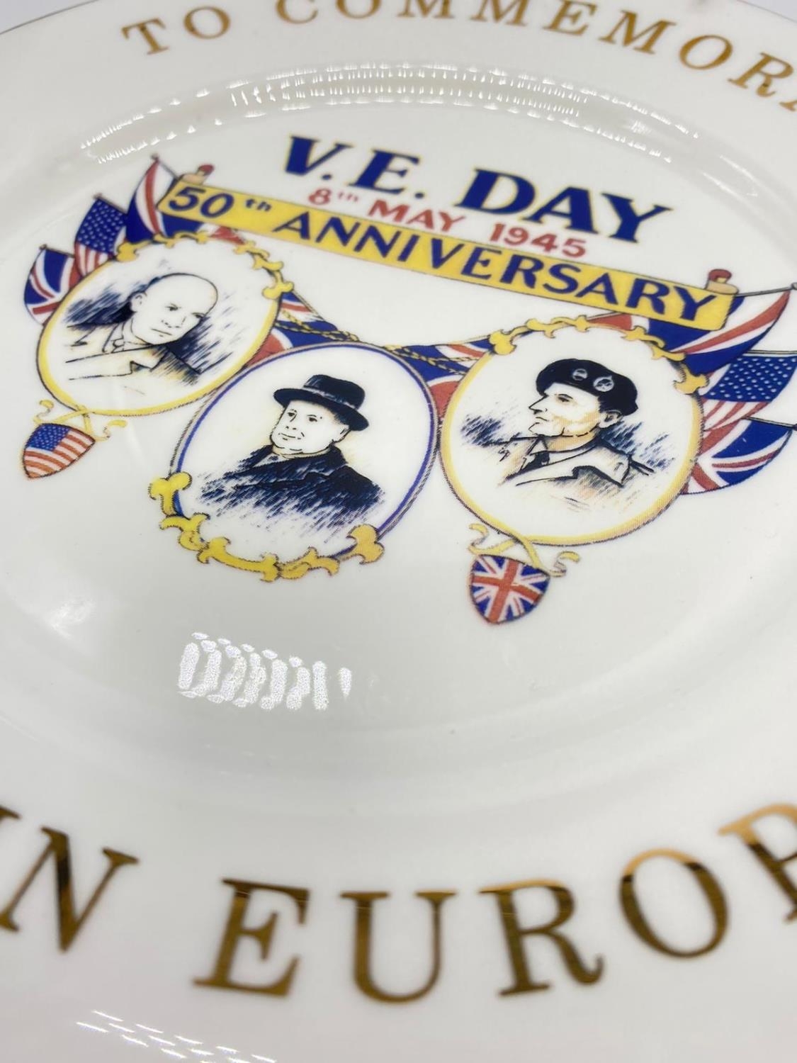 VE Day 1995 commemorative PLATE in Bone China. - Image 2 of 3