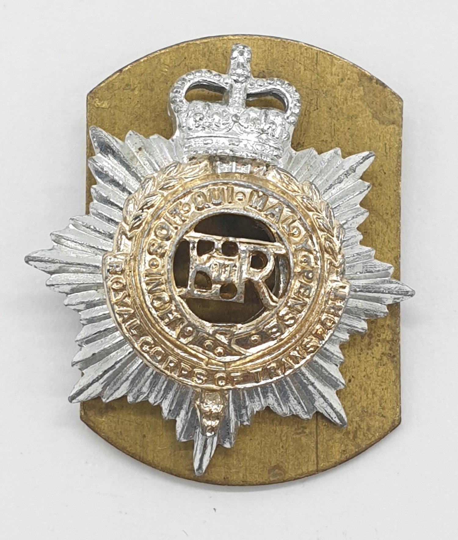 Military selection of shoulder titles and collar badges to include Royal dragon guards and Hussars - Image 12 of 13