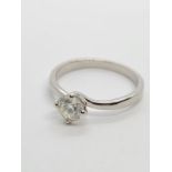 PLATINUM DIAMOND SOLITAIRE RING (Approx 0.73CT, CLARITY SI1, COLOUR H), WEIGHT 4.1G AND Size O 1/2