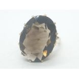 9ct yellow gold smoky quartz ring, weight 7.46g and size M