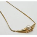 18ct Yellow gold collar necklace with a cultured pearl set. Weight 8.3g, Length 7.7cm.
