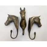 3x antique brass horsehead hooks, weight 1.4kg and 14cm approx