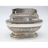 Vintage silver plated Ronson table lighter. Queen Anne model. Covintlian design.
