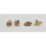 2x pairs of 9ct gold earrings (2)