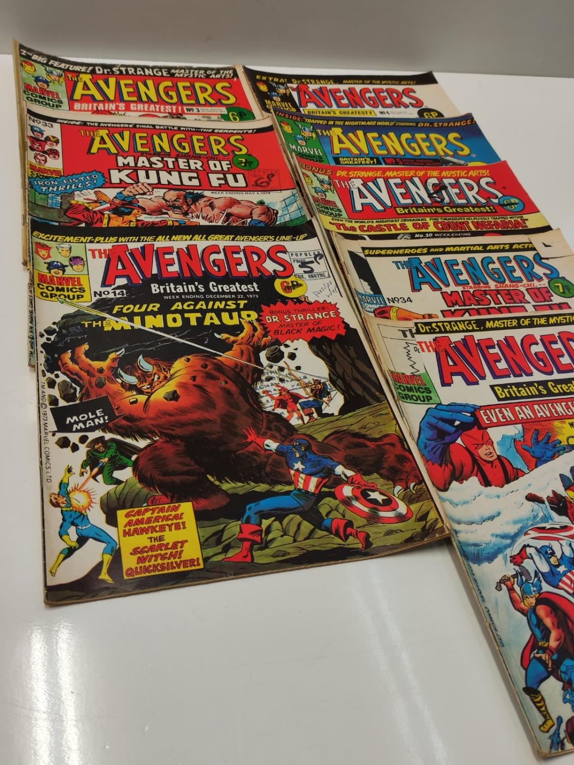 17 editions of Vintage 'The Avengers' Marvel Comics. - Image 9 of 12