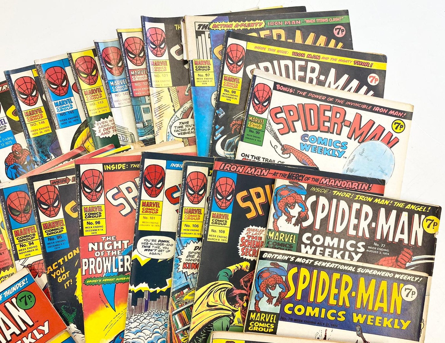 41 x Marvel comics. Spider-Man Comics Weekly. Dating from 1974 - 1975 - Image 4 of 7