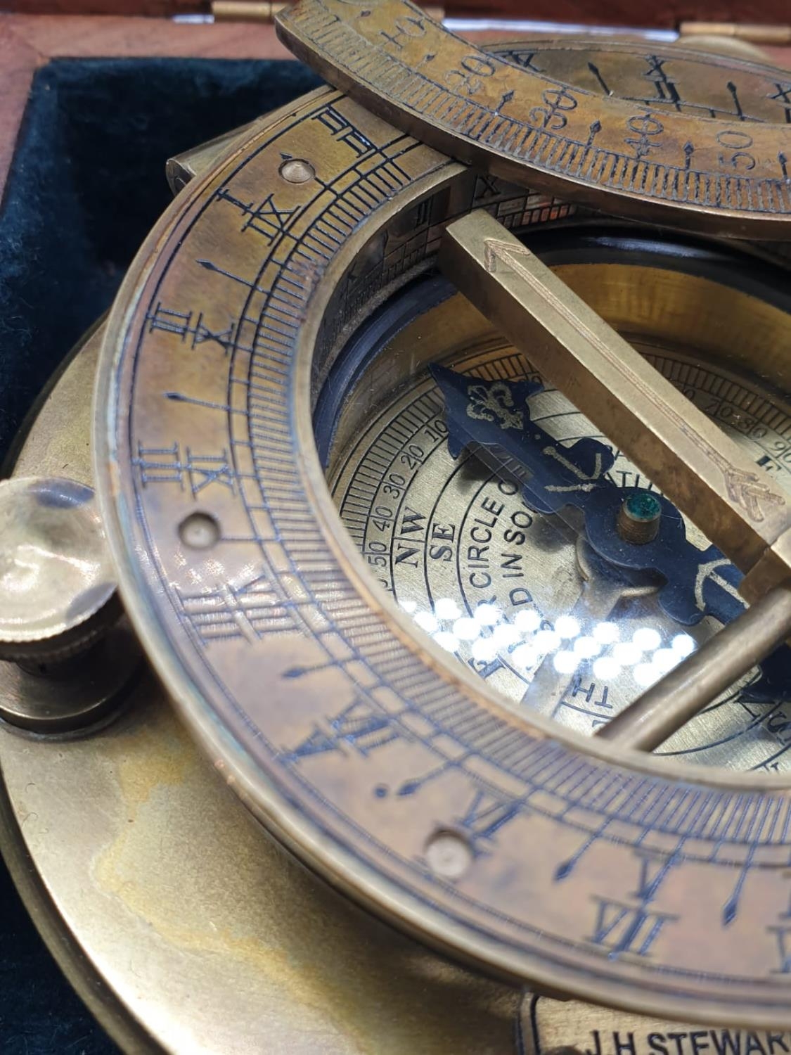 J.H.Steward of Strand London brass compass and sundial circa 1950 in custom made box (12x12cm) - Image 6 of 9