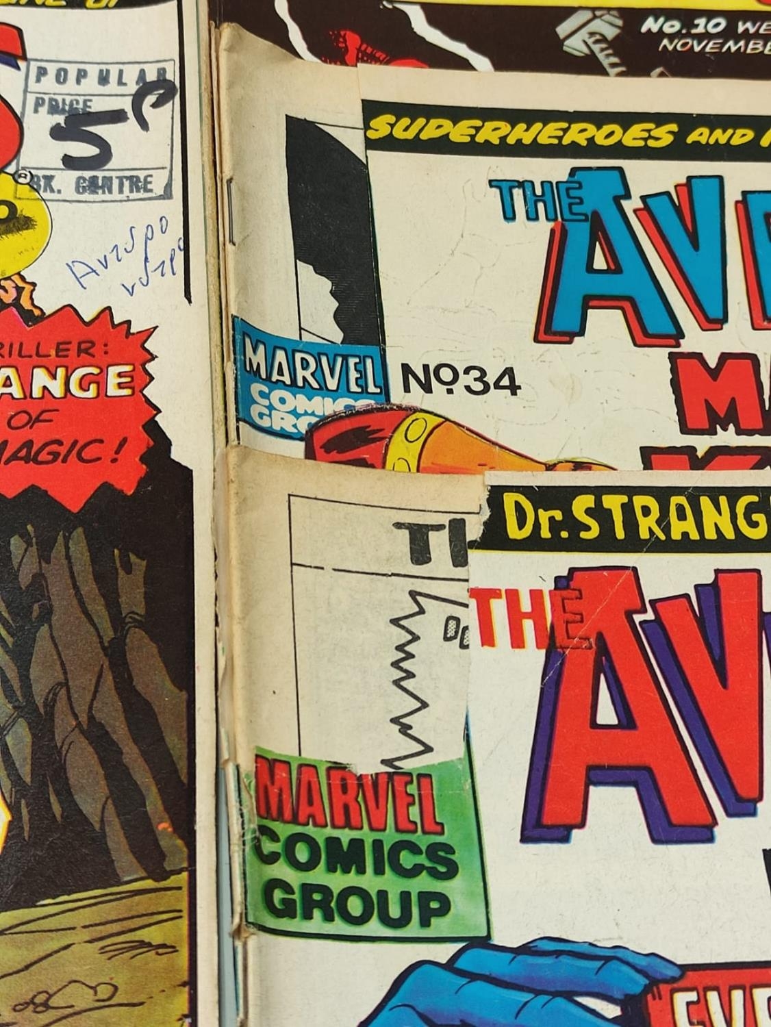 17 editions of Vintage 'The Avengers' Marvel Comics. - Image 5 of 12