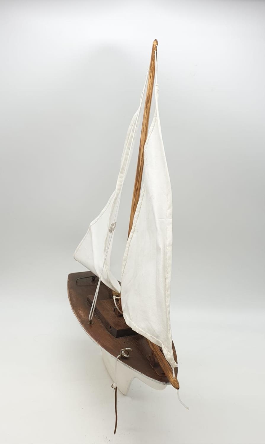 Model sailing boat with 2 sails, 40 x 48cm approx - Image 3 of 3