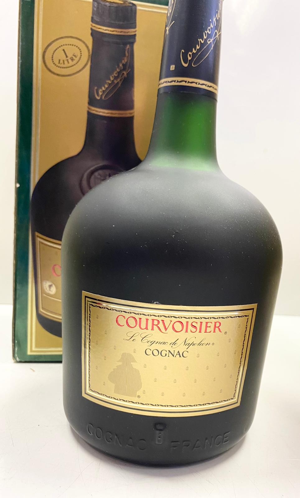 Courvoisier V.S.O.P Cognac. In original box. 1 litre. - Image 2 of 2