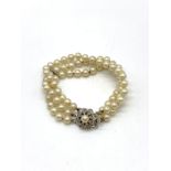 3 Strings Pearl Bracelet with Ornate Catch 16cm