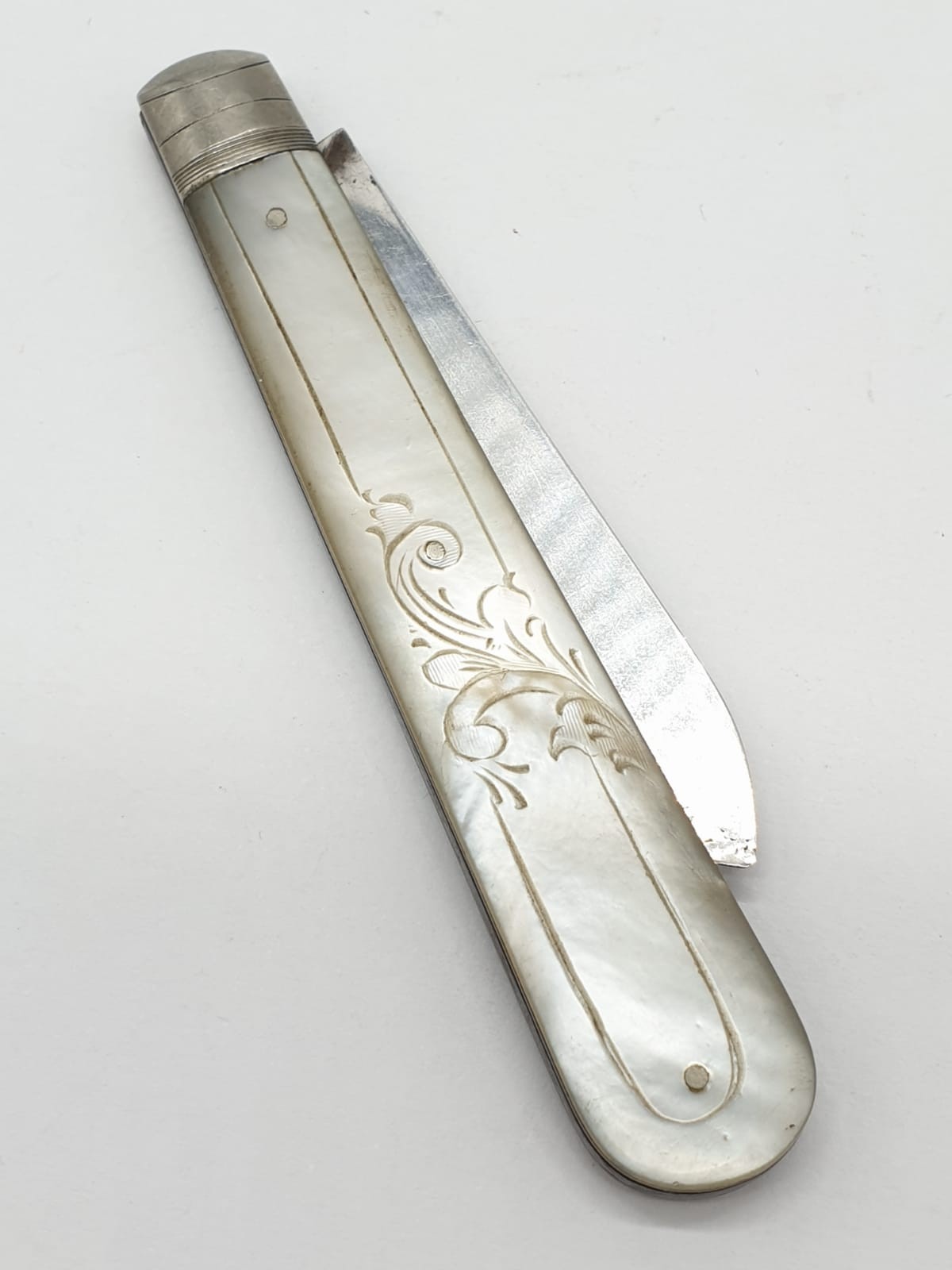 Silver bladed fruit knife having mother of pearl handle with intricate carving. Full hallmark for - Image 2 of 4