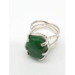 Emerald green silver S size ring