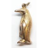 9ct Yellow gold penguin pendant / charm. Weight 2g, Height 2.6cm.