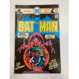 Vintage DC Comics - Batman (N0.266) in good condition.
