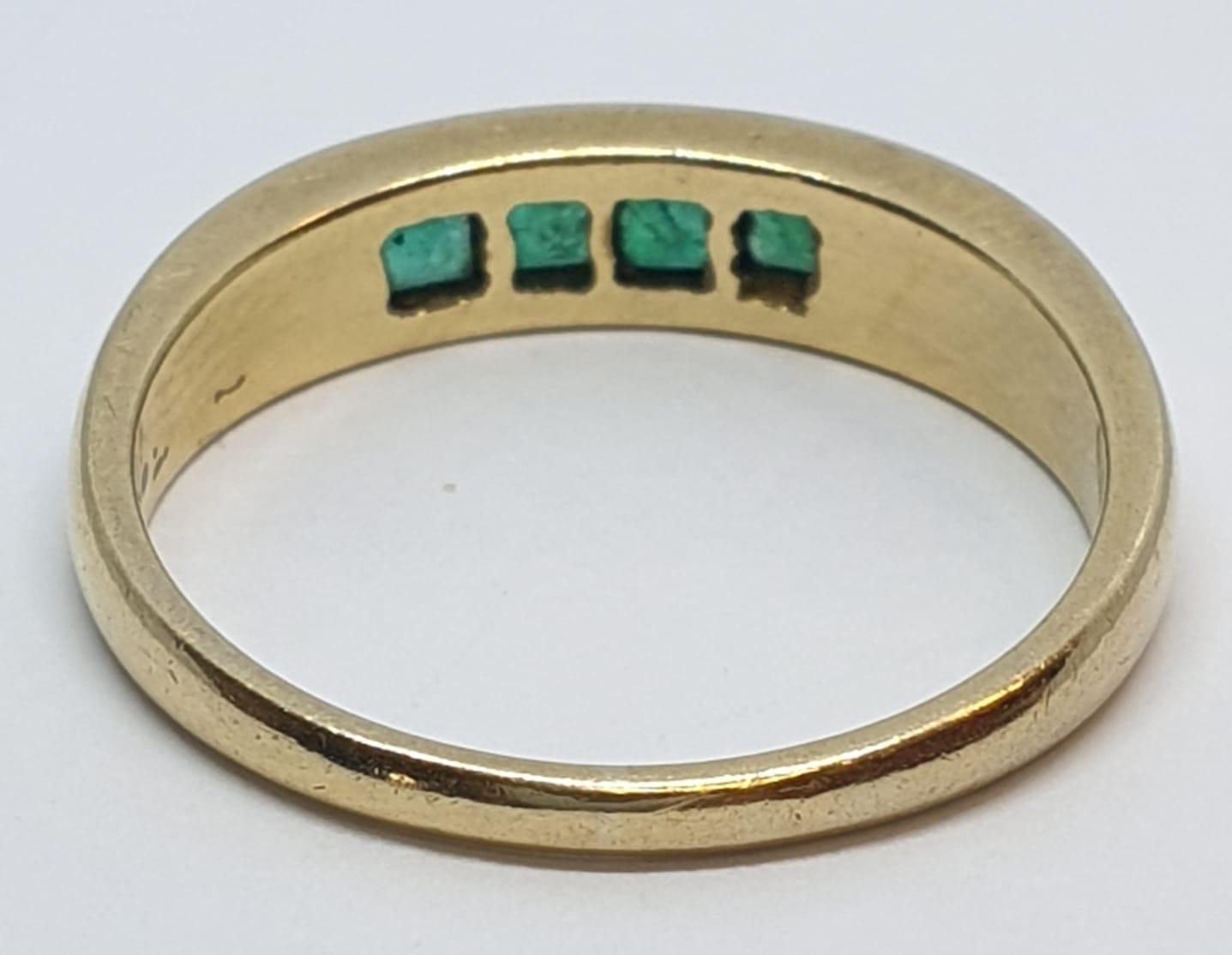 18ct Yellow gold emerald set band ring. Weight 3.8g, Size O. - Image 5 of 8