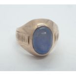 15ct Vintage rose gold ring with Sri Lankan star sapphire of 10cts. 8.1g in weight, Size K.