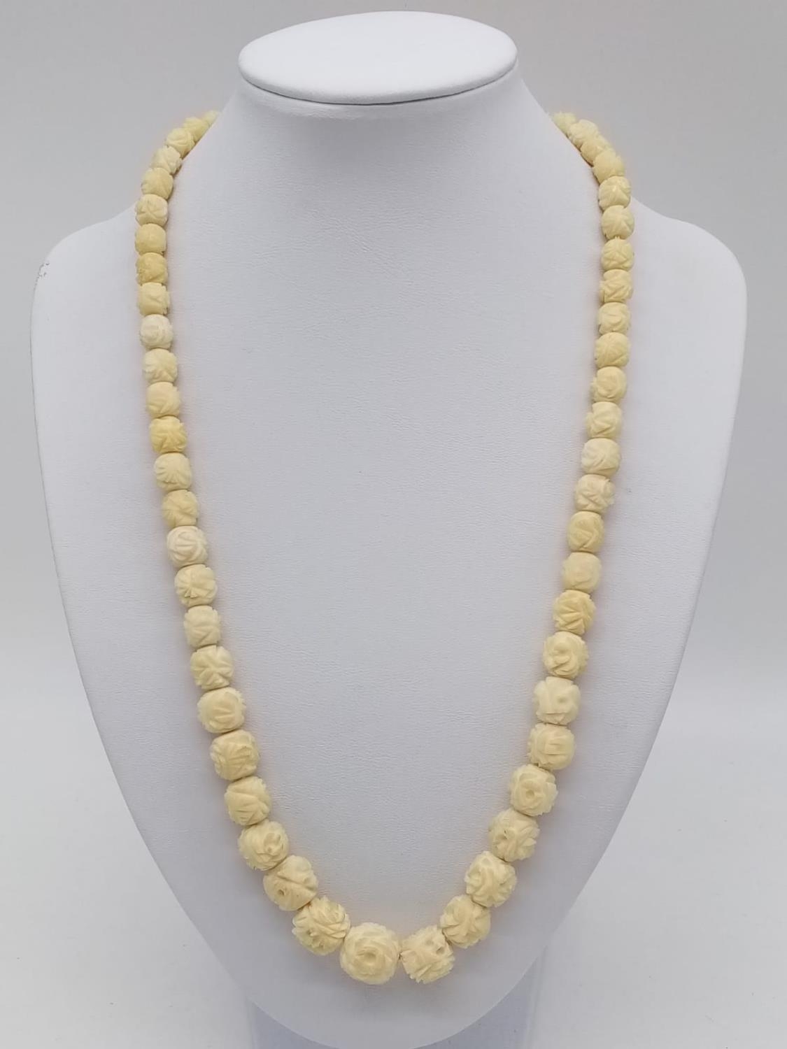 Late 19th Century hand crafted graduated ivory necklace 40.5g, 50cm long. - Image 3 of 4