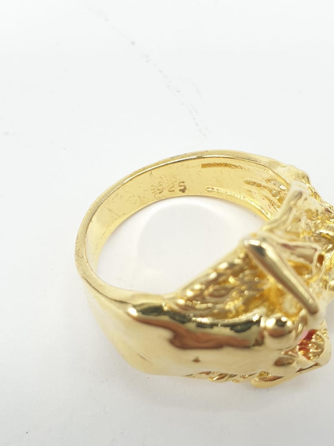 An unusual silver (stamped 925) and gold filled ring depicting a lady offering her heart. Ring size: - Image 4 of 4
