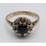 9CT YELLOW GOLD DIAMOND AND SAPPHIRE CLUSTER RING, WEIGHT 2.3G AND SIZE J